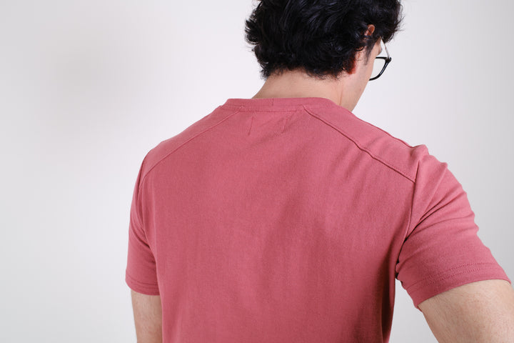 Playera Standard Fit  -  marrón