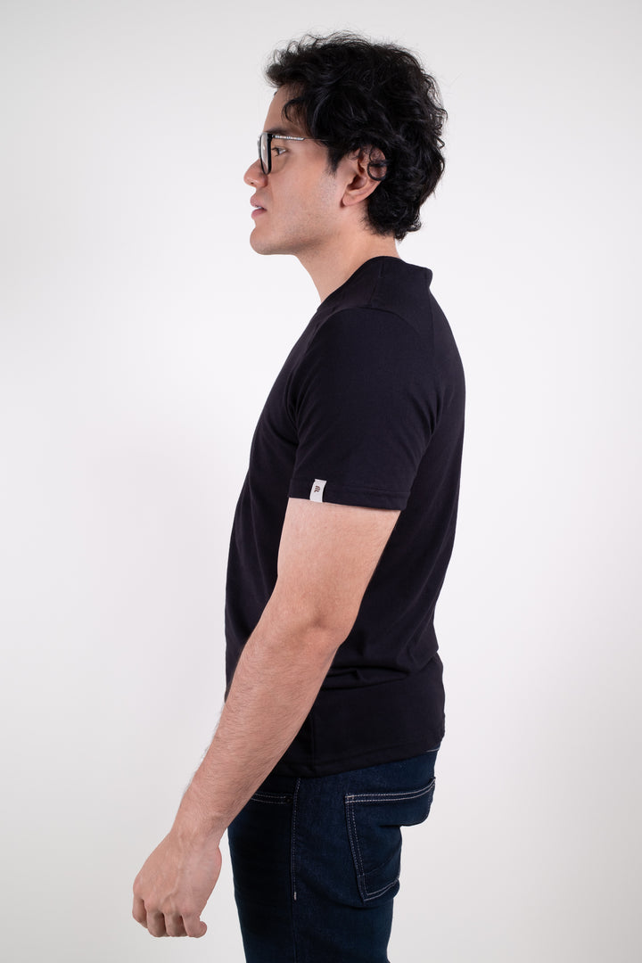 Playera Standard Fit  - negro