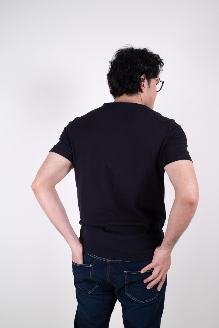 Playera Standard Fit  - negro