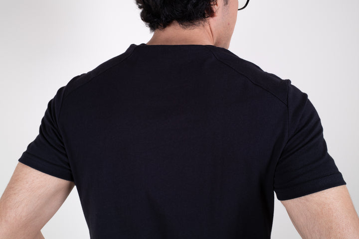 Playera Standard Fit  - negro