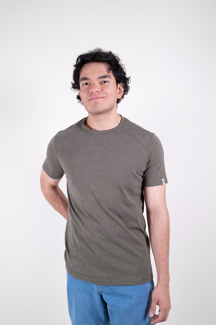 Playera Standard Fit  - verde olivo