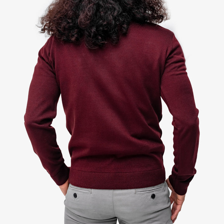 Suéter tejido - cuello V - corinto