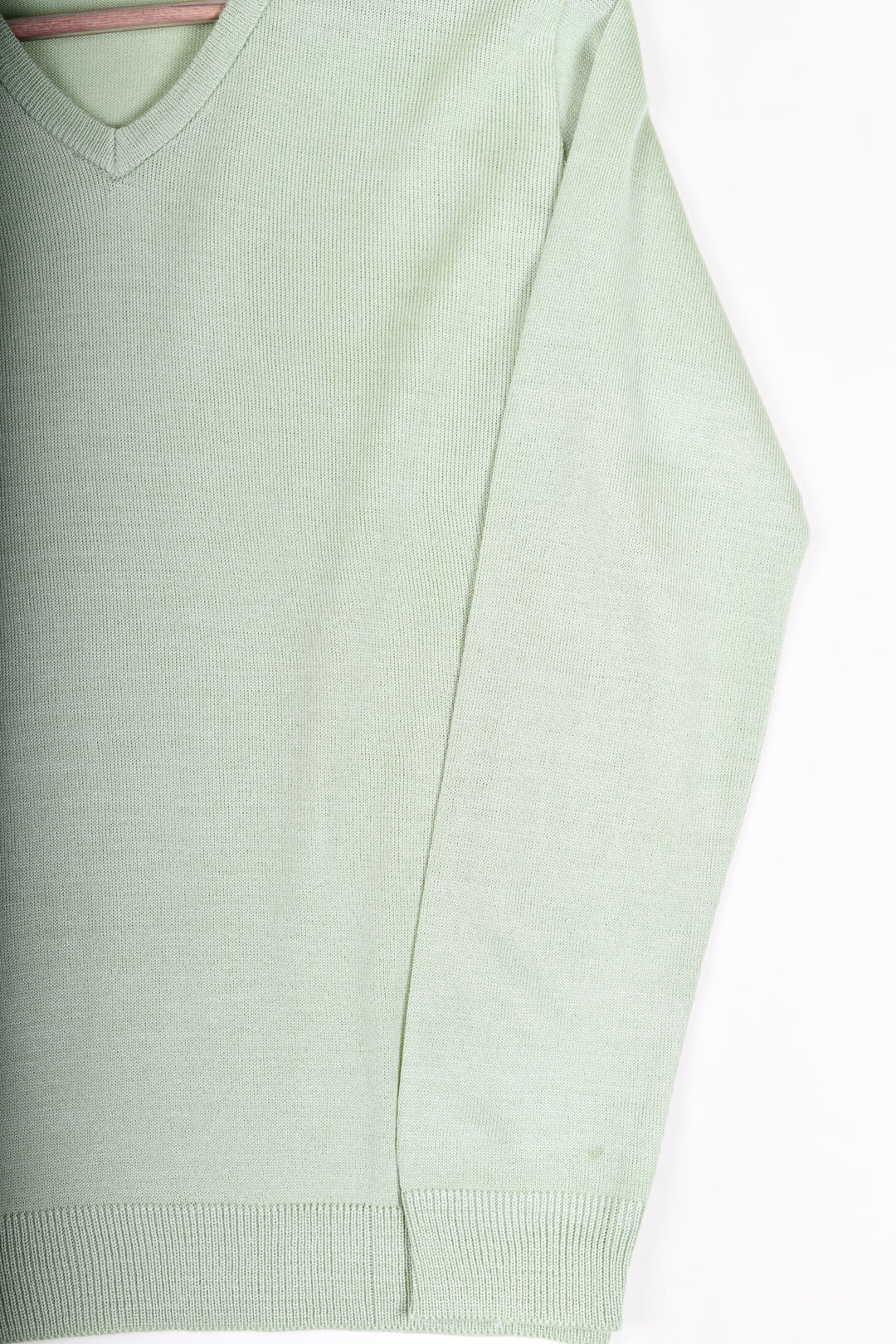 Suéter tejido - cuello V - Verde Pastel