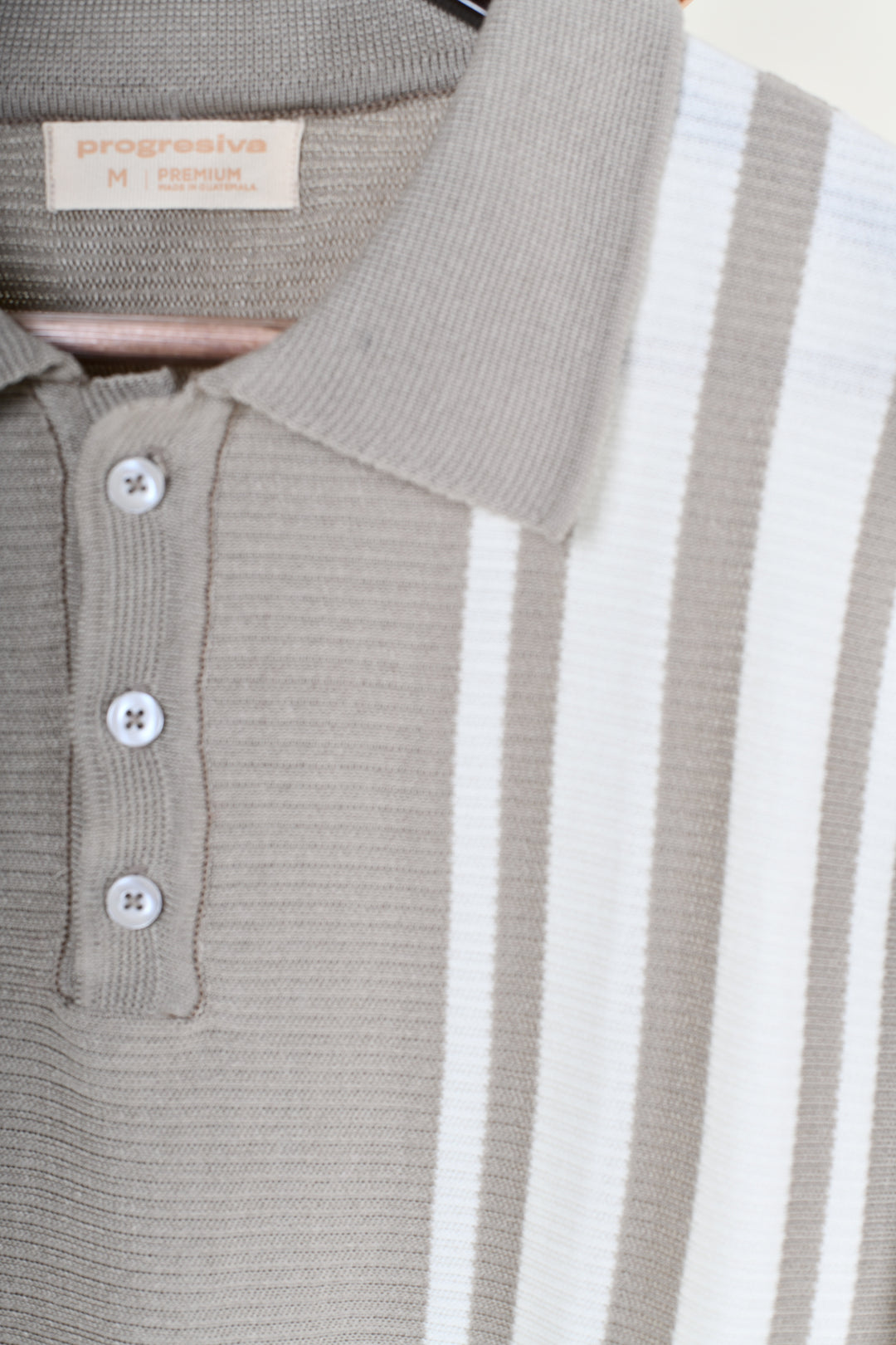 Playera Tipo Polo - Tejida ( gris - beige)