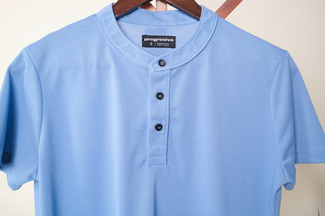 Polo cuello chino - celeste