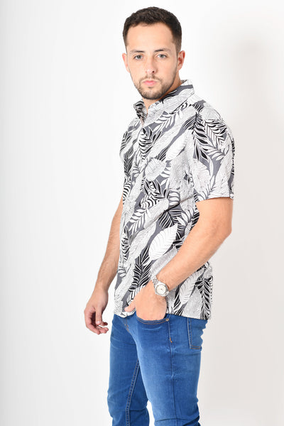 Camisa tropical de flores - gris blanca