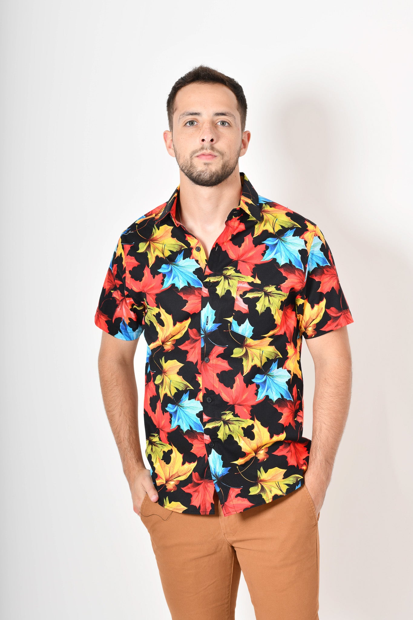 Camisa tropical de flores - negra roja