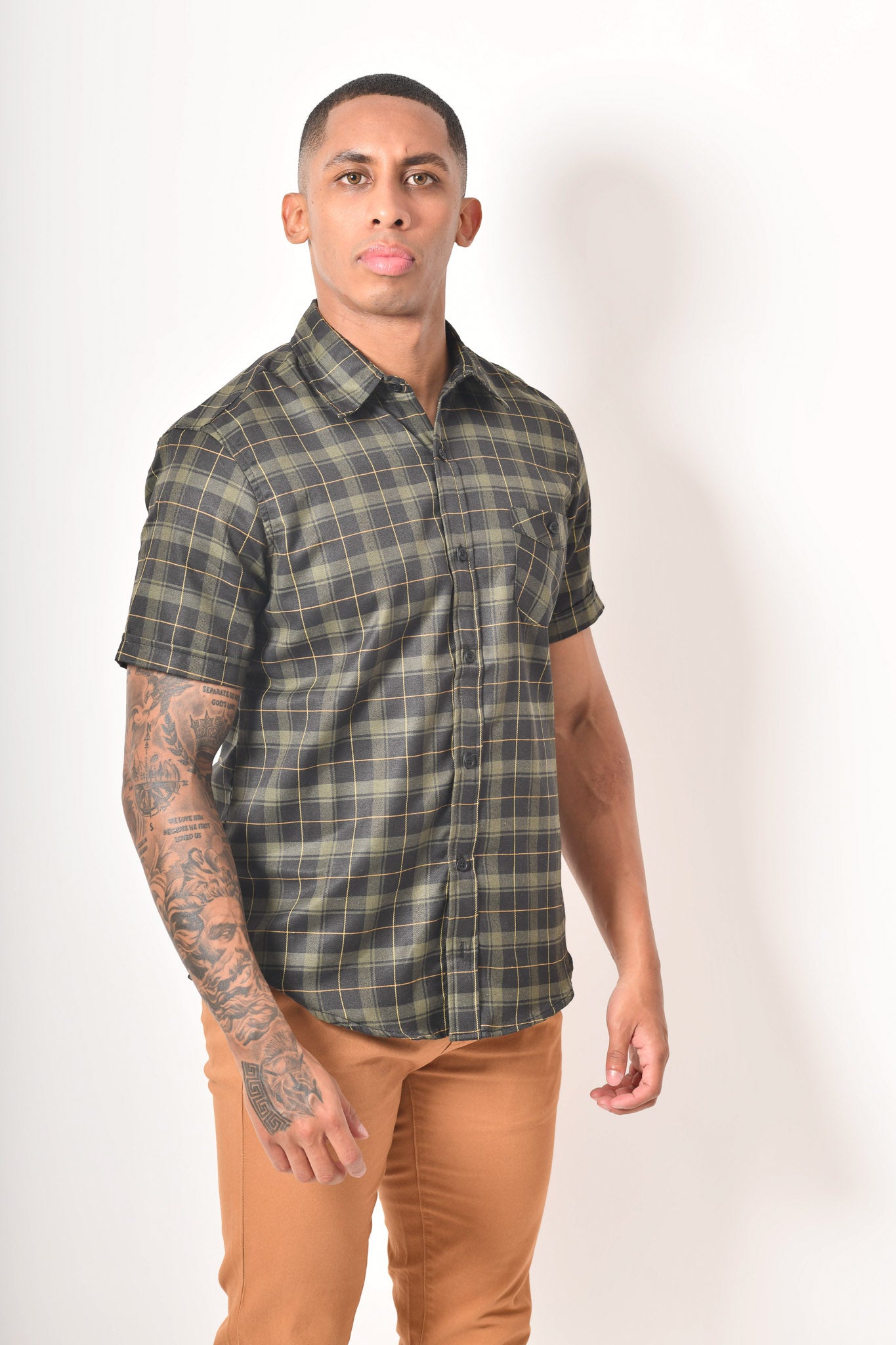 Camisa premium - verde cuadros dorados