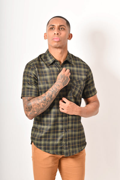 Camisa premium - verde cuadros dorados