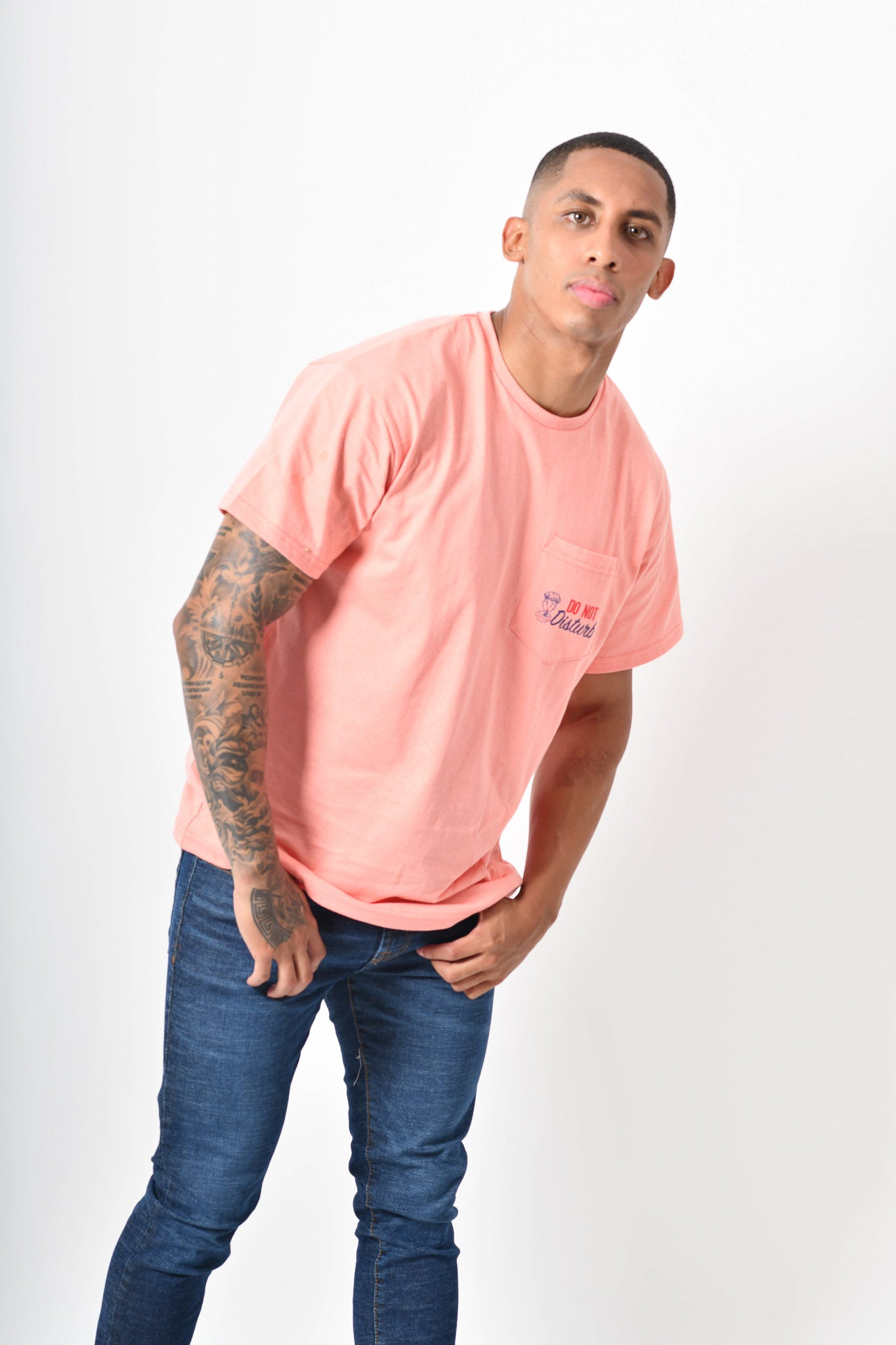 T-shirt to go - absurd salmon