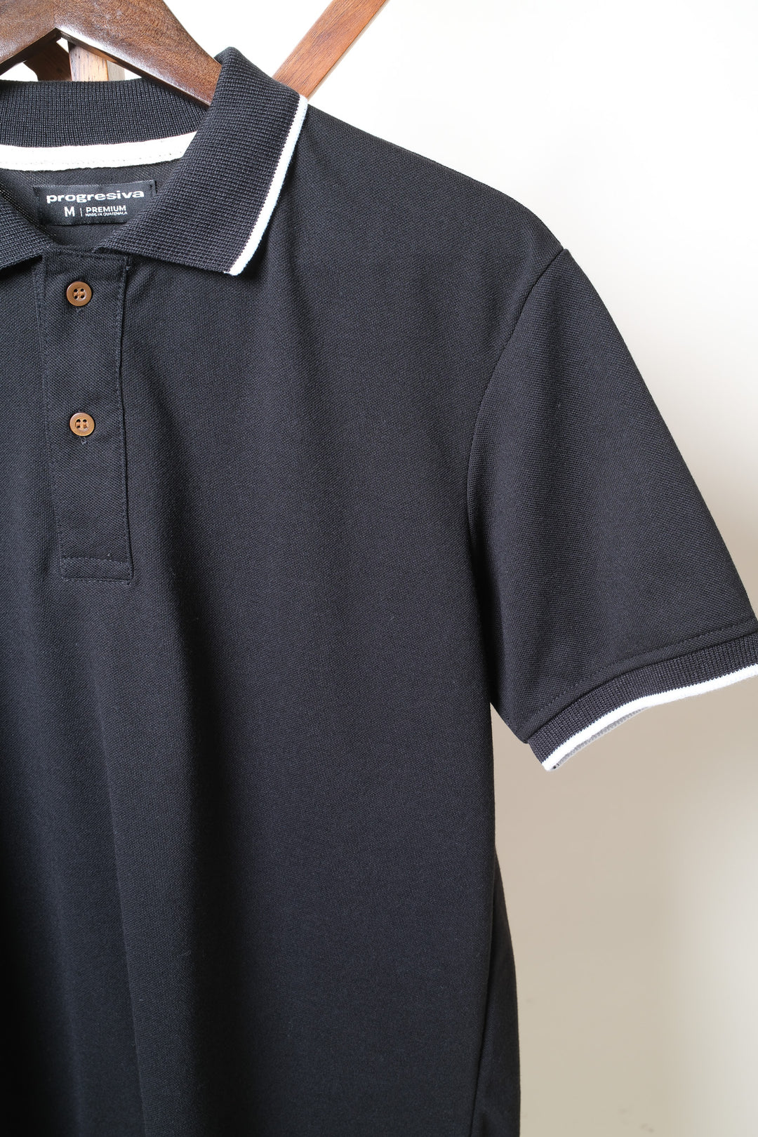 Playera Tipo Polo - negro