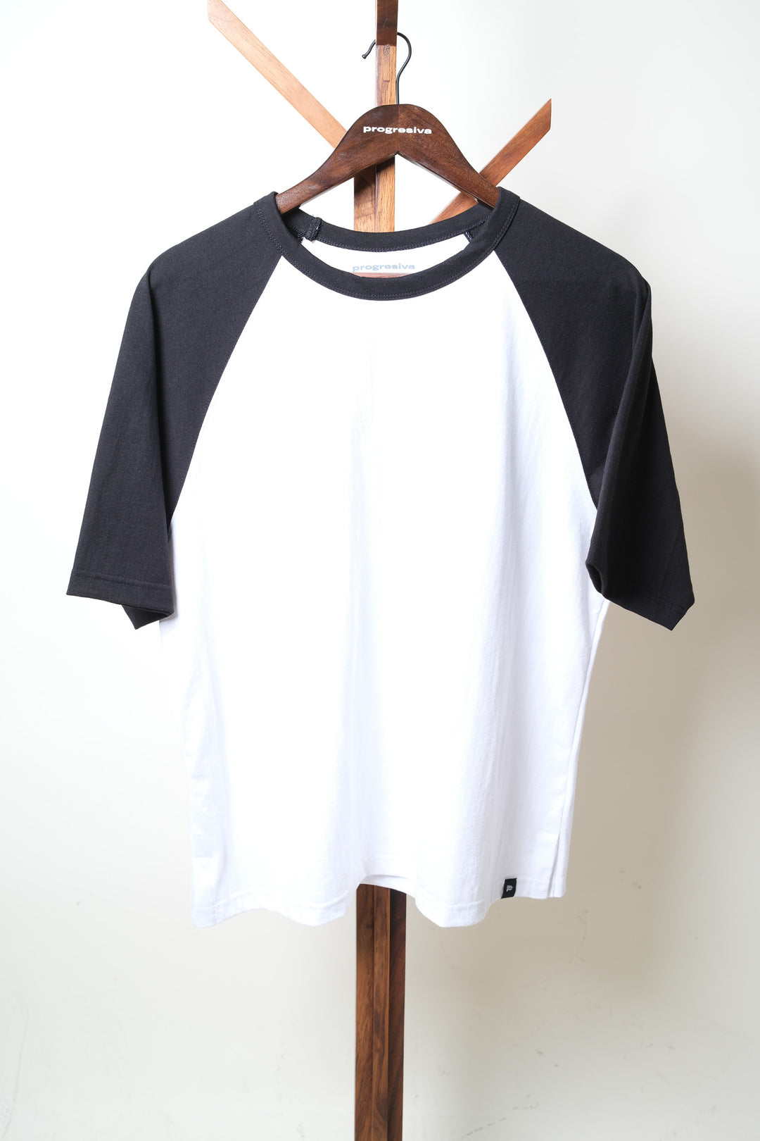 Playera Oversized - blanco y negro