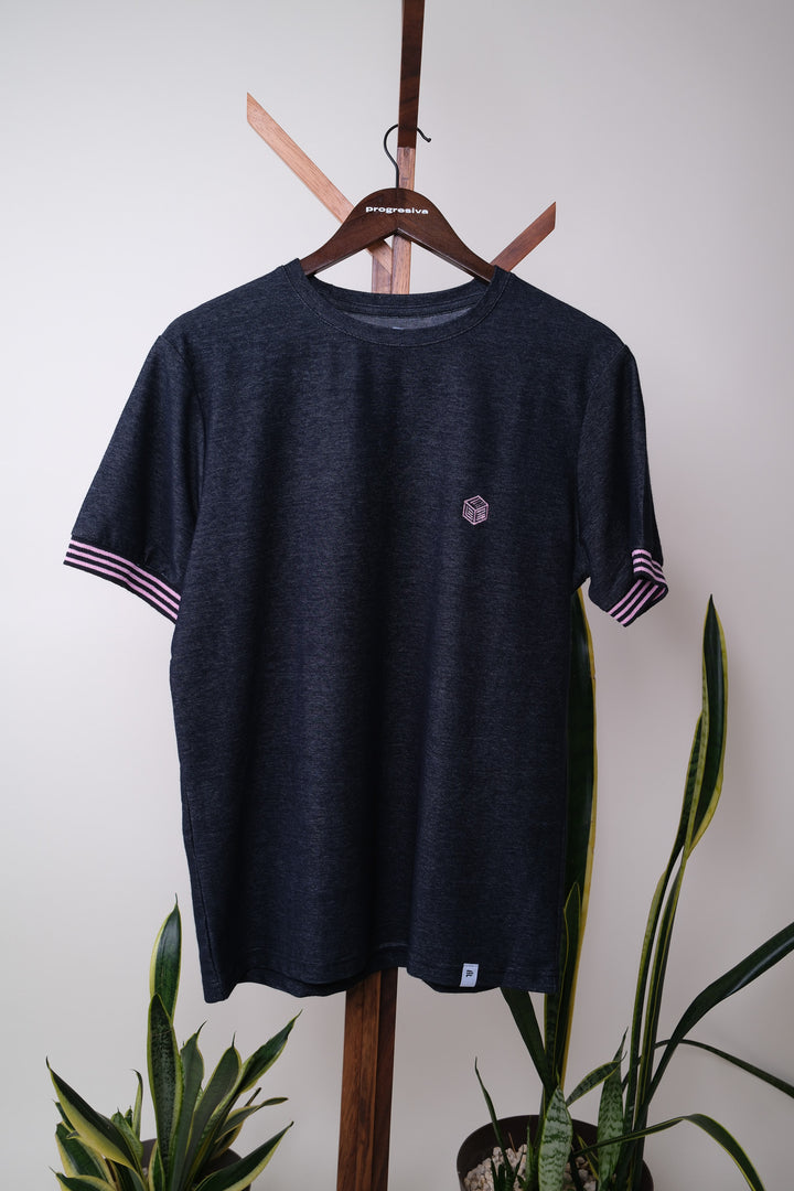 Playera Regular Fit  - azul marino bordado lila