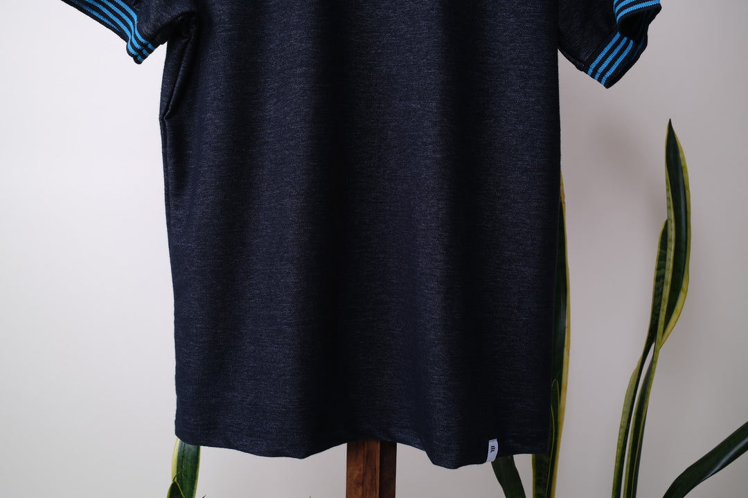 Playera Regular Fit  -  bordado azul