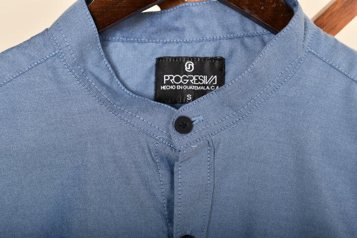 Camisa oxford manga larga cuello chino - azul oxford