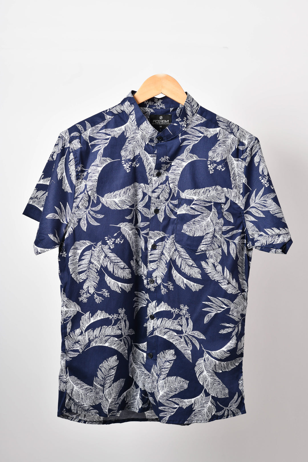 Camisa tropical de flores