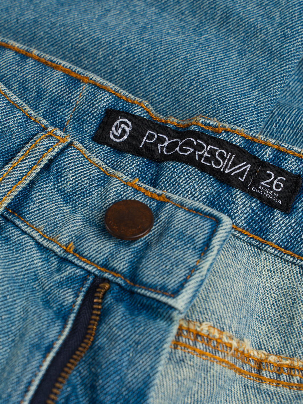 Jeans super denim estilo mom jeans - celeste roto