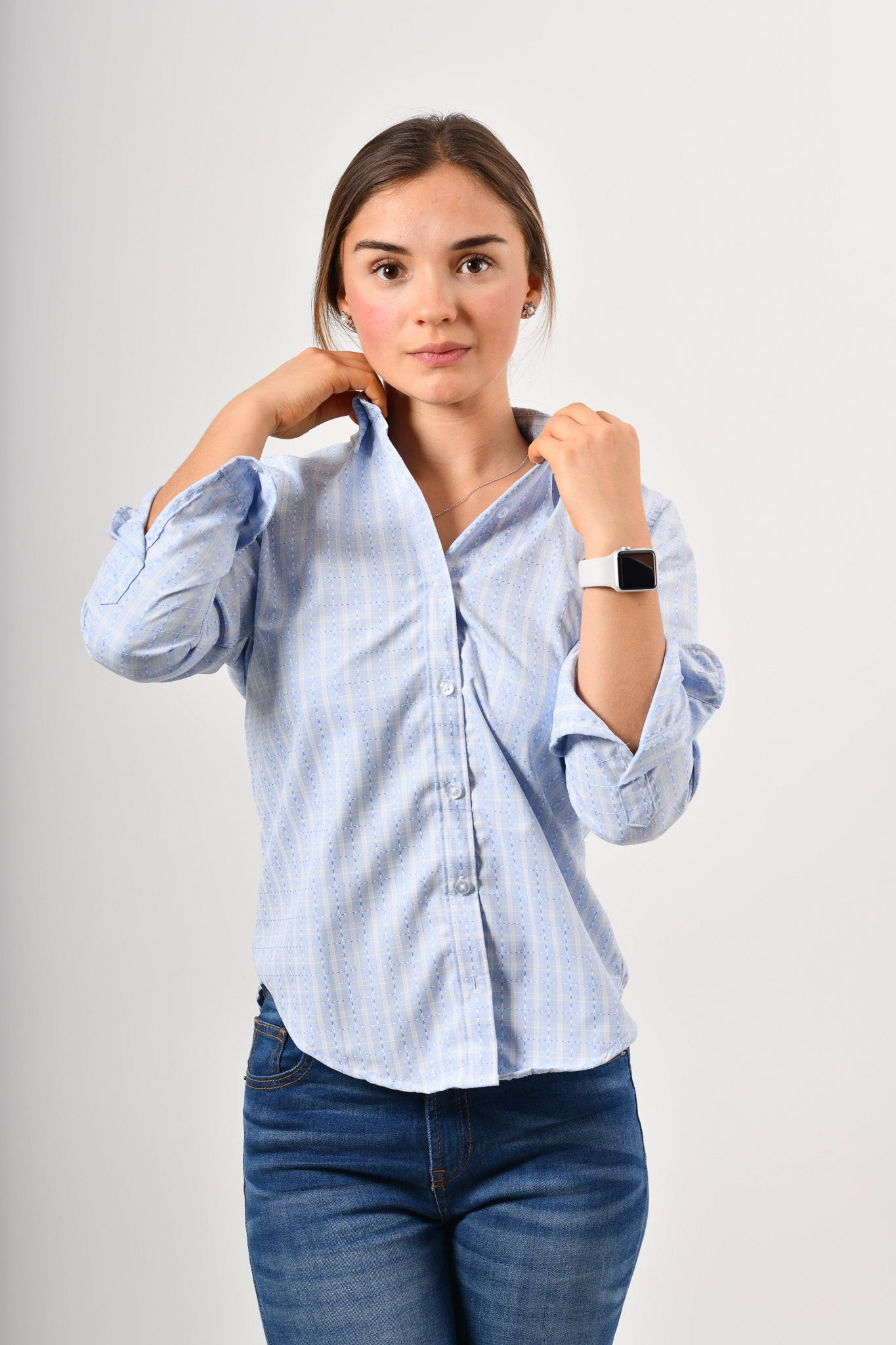 Blusa de botones cuello clásico