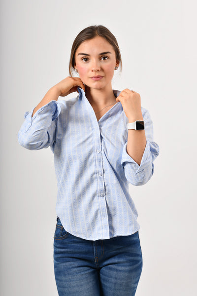 Blusa de botones cuello clásico