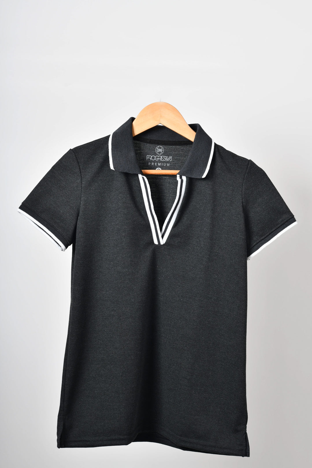 Blusa tipo polo de mujer